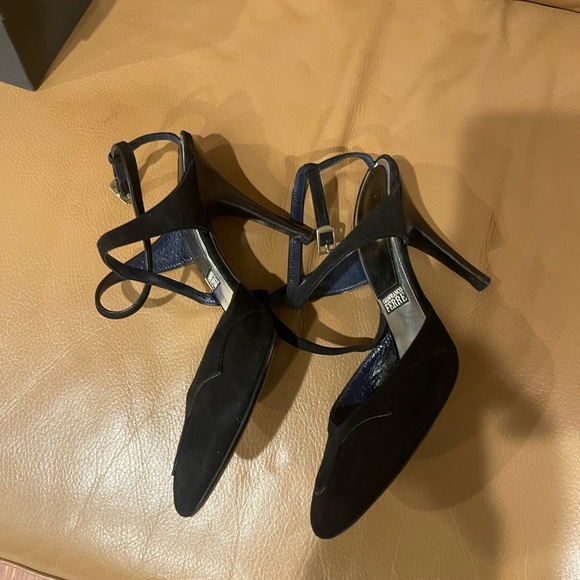 Strappy Gianfranco Ferra Heels - Picture 4 of 4